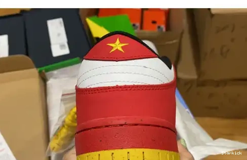 Low years 309242-307 25th Nike SB Dunk 0613